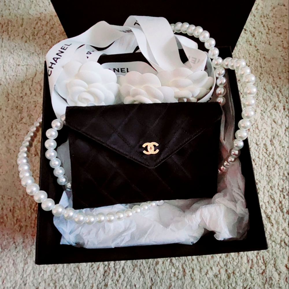 5️⃣0️⃣0️⃣ CHANEL Micro Purse/ Pearl Coin Purse - Picture 7 of 16